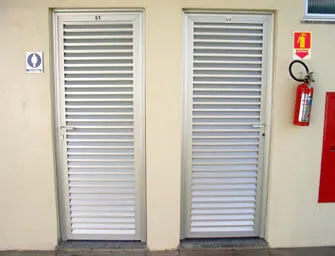 Portas venezianas